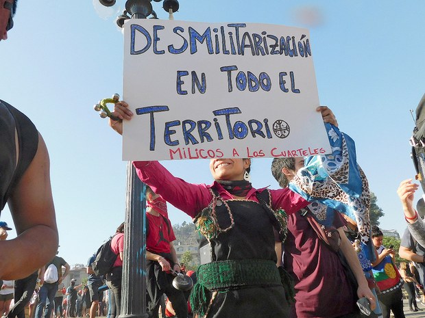 Mapuche se suman a las protestas en Chile, octubre de 2019. Foto: Juan Trujillo Limones