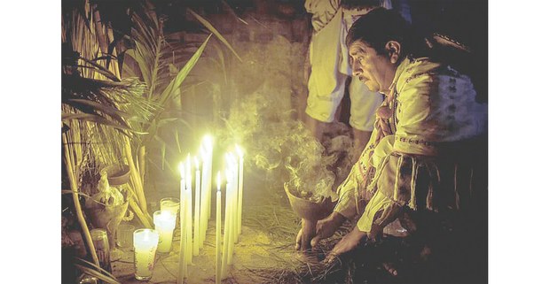 Ofrenda de Día de Muertos, Aldama, Chiapas, 2020. Foto: Luis Enrique Aguilar