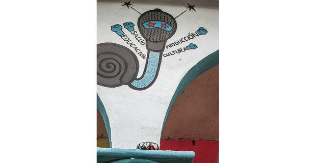 Murales zapatistas en Cuxuljá, Chiapas. Fotos: Ojarasca