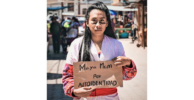 Performance “Maya Mam por Autoidentificación y Guatemalteco por decreto”. Autor: Martín Martín