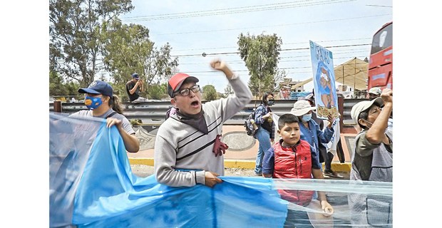 El defensor Miguel López logra su absolución en Puebla. Foto: Gerardo Magallón
