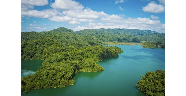 Laguna de Metzabok, Selva Lacandona, Chiapas. Foto: Elí García-Padilla