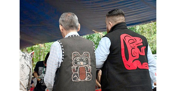 Representantes de pueblos originarios de Canadá y Estados Unidos en el encuentro continental Construyendo una Alianza contra Gasoductos y otros Megaproyectos en Defensa de los Territorios de los Pueblos Originarios, Yajxonax, Oaxaca, 12 de octubre de 2024. Foto: Clarissa Torreblanca