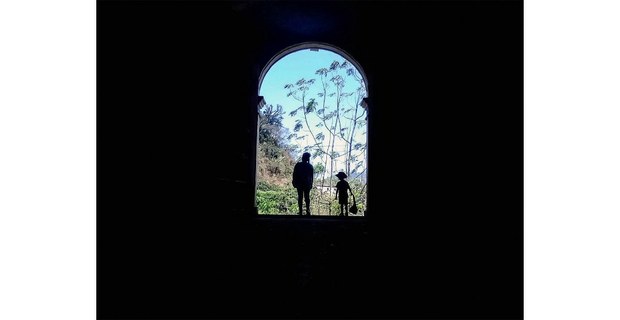 Madre e hijo, Sierra Mixe, Oaxaca. Foto: Damián Dositelo