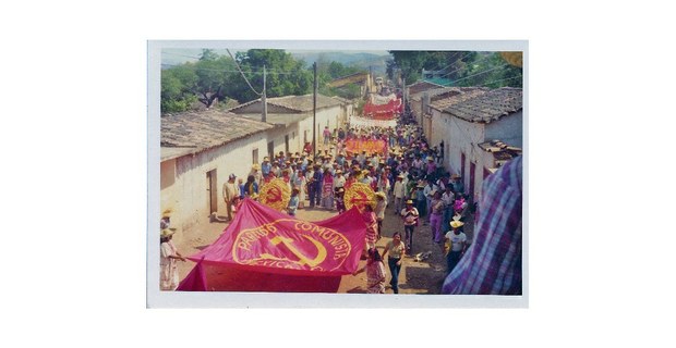 Marcha en Alcozauca, Guerrero, cuando fue llamada La Montaña Roja, 1979. Foto: Alberto Hernández (QEPD)