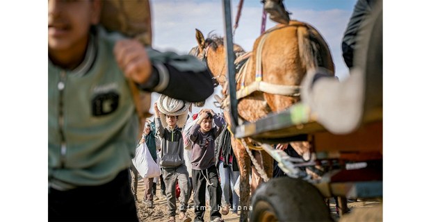 Palestinos expulsados por el ejército israelí de su tierra en Gaza. Fotos: Fatma Hassona